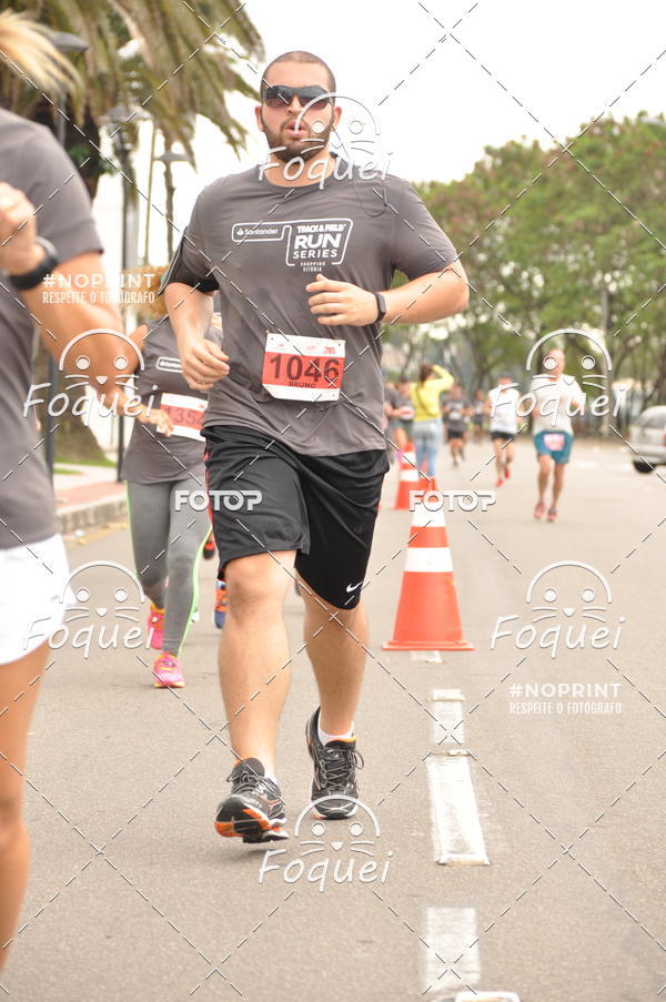 Buy your photos of the eventSantander Track&Field  Run Series - Shopping Vitria on Fotop