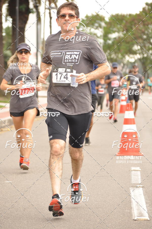 Buy your photos of the eventSantander Track&Field  Run Series - Shopping Vitria on Fotop