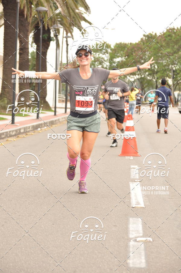 Buy your photos of the eventSantander Track&Field  Run Series - Shopping Vitria on Fotop