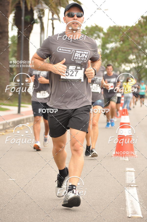 Buy your photos of the eventSantander Track&Field  Run Series - Shopping Vitria on Fotop