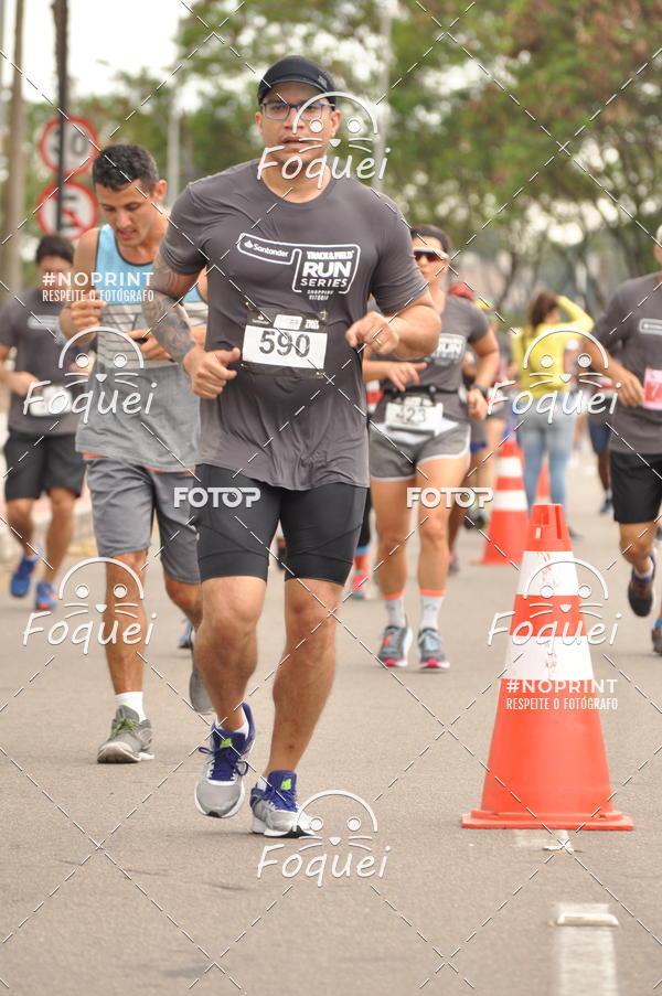 Buy your photos of the eventSantander Track&Field  Run Series - Shopping Vitria on Fotop