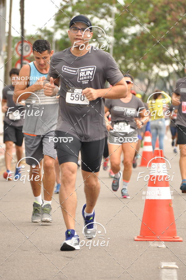 Buy your photos of the eventSantander Track&Field  Run Series - Shopping Vitria on Fotop