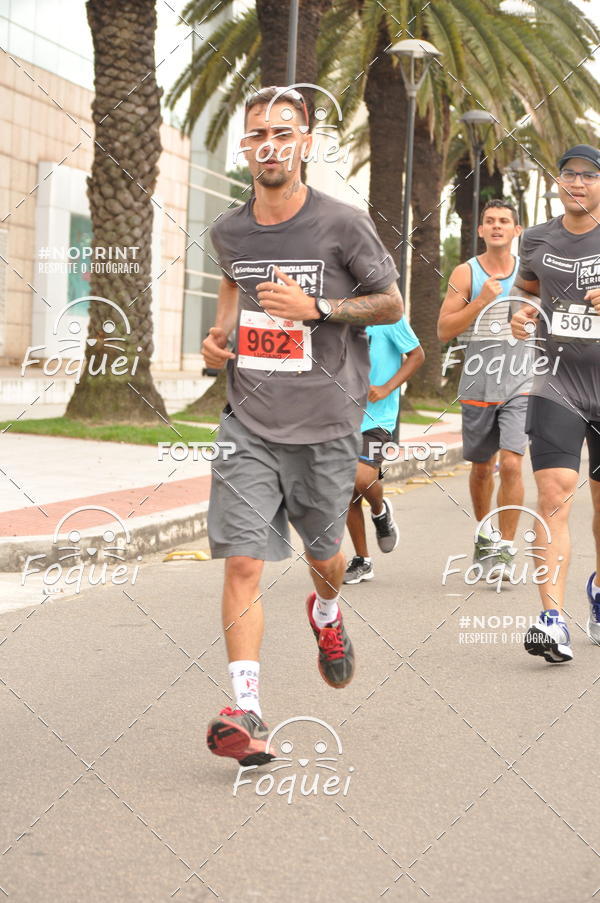 Buy your photos of the eventSantander Track&Field  Run Series - Shopping Vitria on Fotop