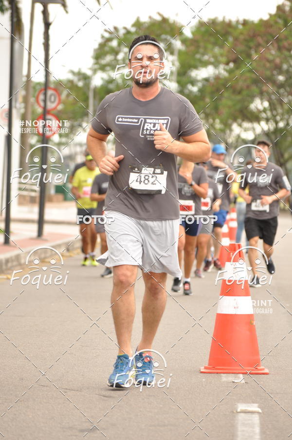 Buy your photos of the eventSantander Track&Field  Run Series - Shopping Vitria on Fotop