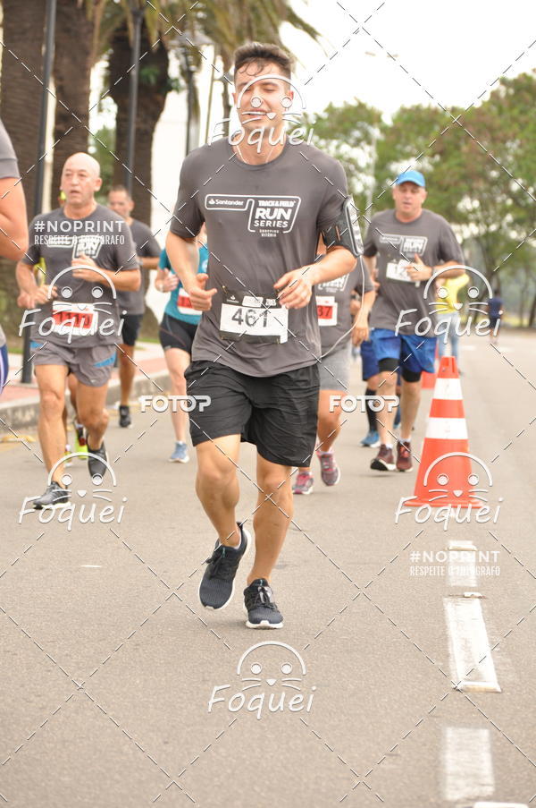 Buy your photos of the eventSantander Track&Field  Run Series - Shopping Vitria on Fotop