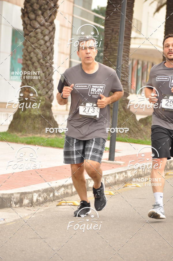Buy your photos of the eventSantander Track&Field  Run Series - Shopping Vitria on Fotop