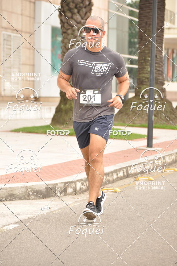Buy your photos of the eventSantander Track&Field  Run Series - Shopping Vitria on Fotop