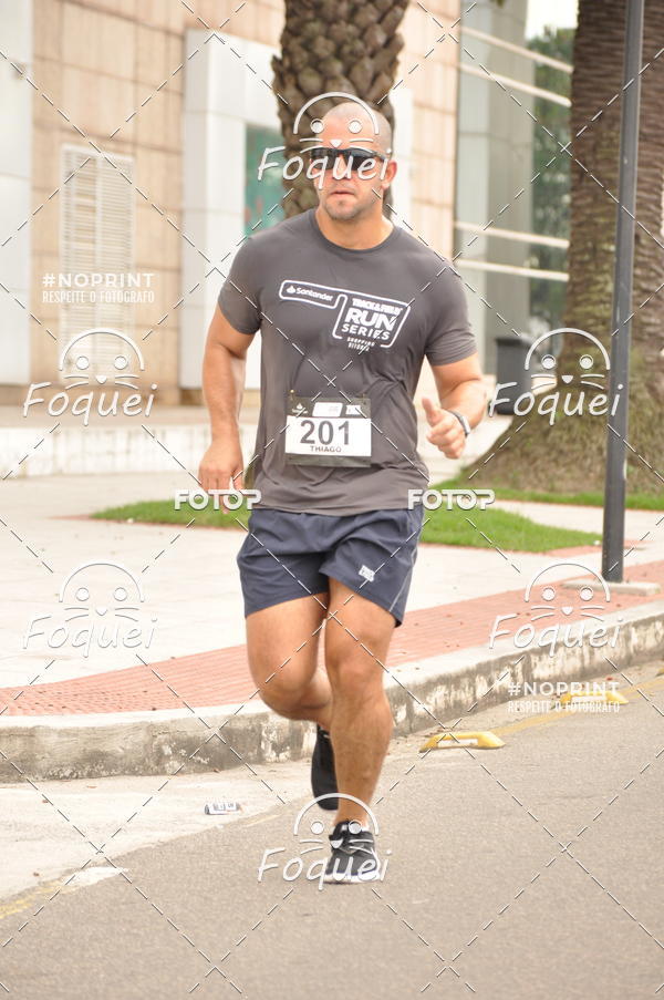 Buy your photos of the eventSantander Track&Field  Run Series - Shopping Vitria on Fotop