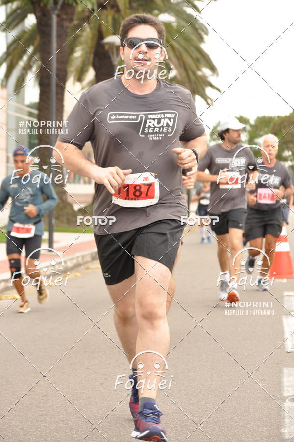 Buy your photos of the eventSantander Track&Field  Run Series - Shopping Vitria on Fotop