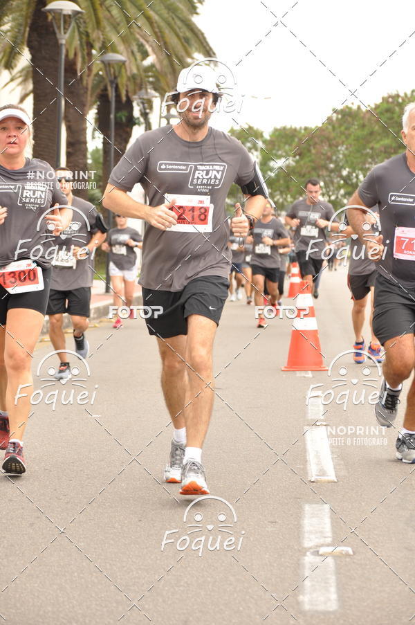 Buy your photos of the eventSantander Track&Field  Run Series - Shopping Vitria on Fotop