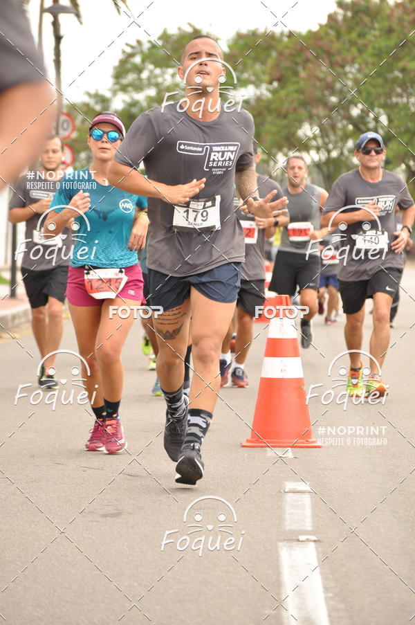 Buy your photos of the eventSantander Track&Field  Run Series - Shopping Vitria on Fotop