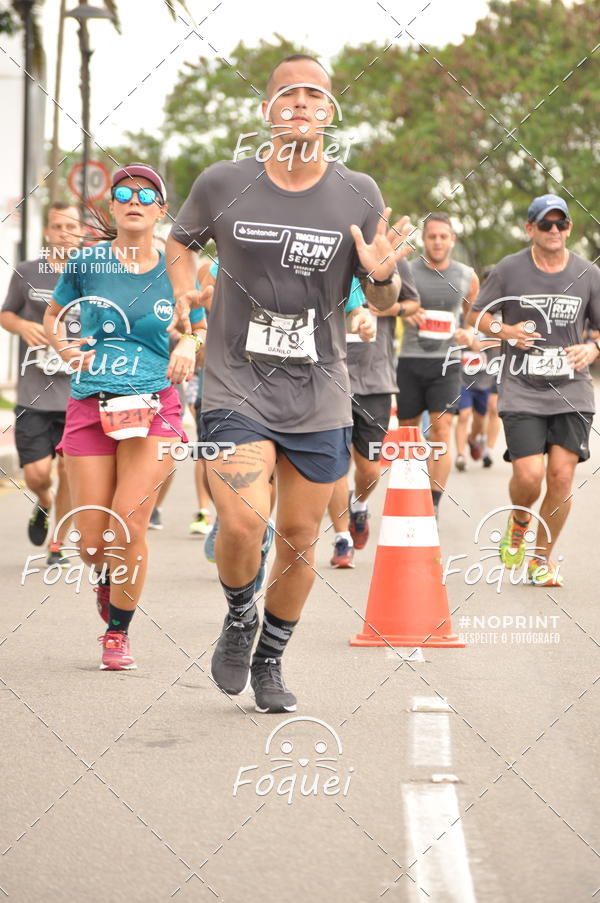 Buy your photos of the eventSantander Track&Field  Run Series - Shopping Vitria on Fotop