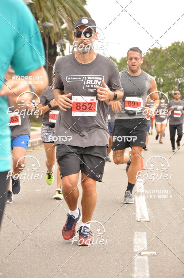Buy your photos of the eventSantander Track&Field  Run Series - Shopping Vitria on Fotop