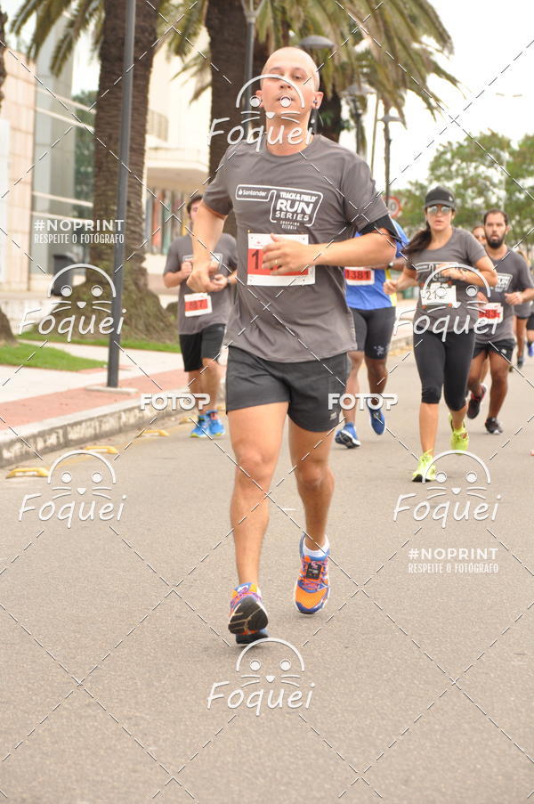 Buy your photos of the eventSantander Track&Field  Run Series - Shopping Vitria on Fotop