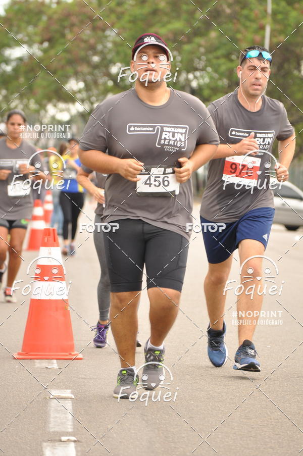 Buy your photos of the eventSantander Track&Field  Run Series - Shopping Vitria on Fotop