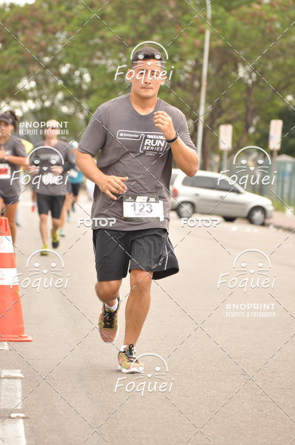 Buy your photos of the eventSantander Track&Field  Run Series - Shopping Vitria on Fotop