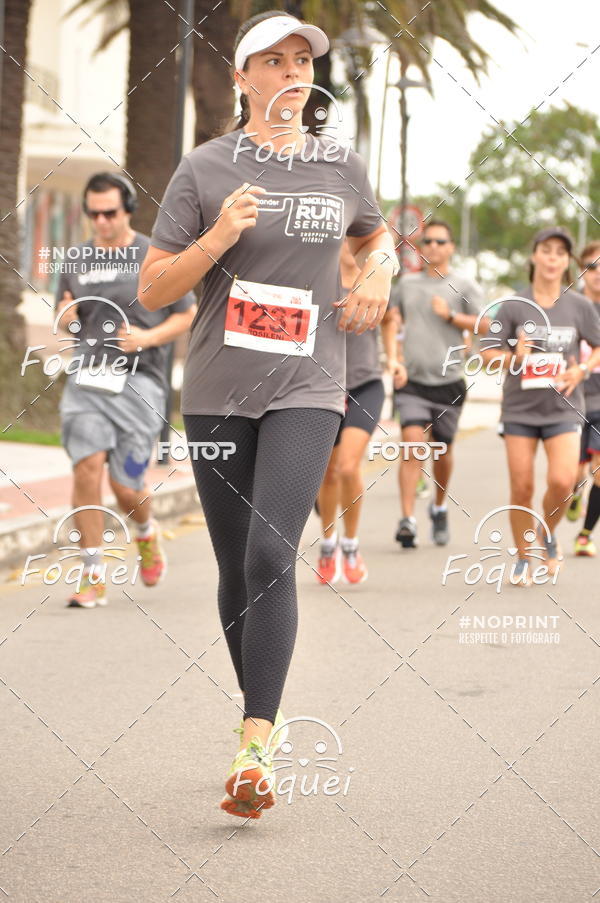 Buy your photos of the eventSantander Track&Field  Run Series - Shopping Vitria on Fotop