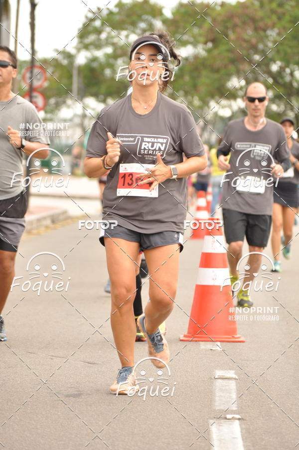 Buy your photos of the eventSantander Track&Field  Run Series - Shopping Vitria on Fotop