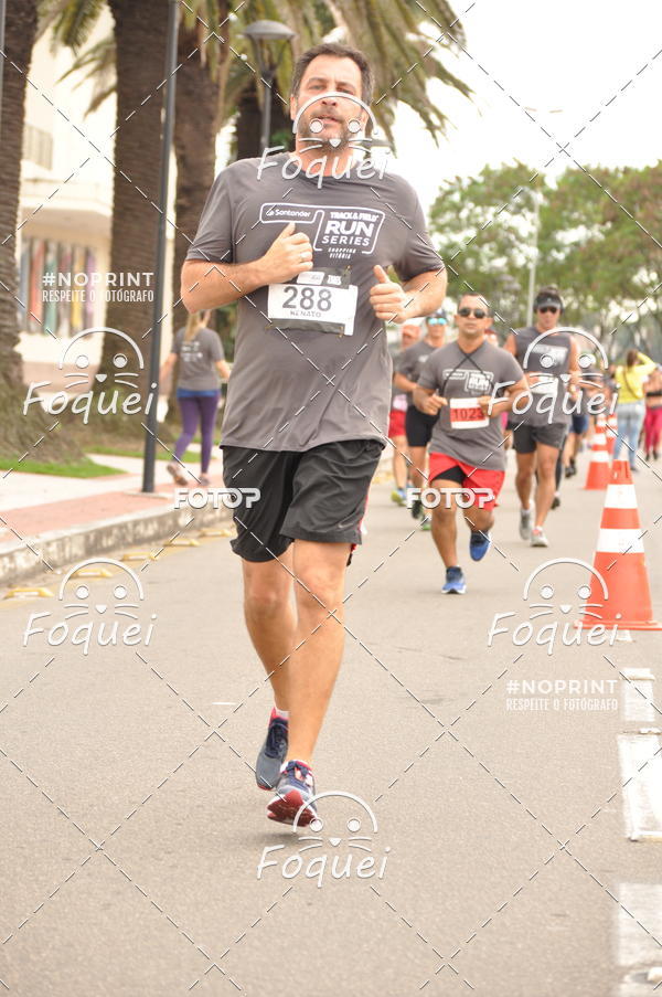 Buy your photos of the eventSantander Track&Field  Run Series - Shopping Vitria on Fotop