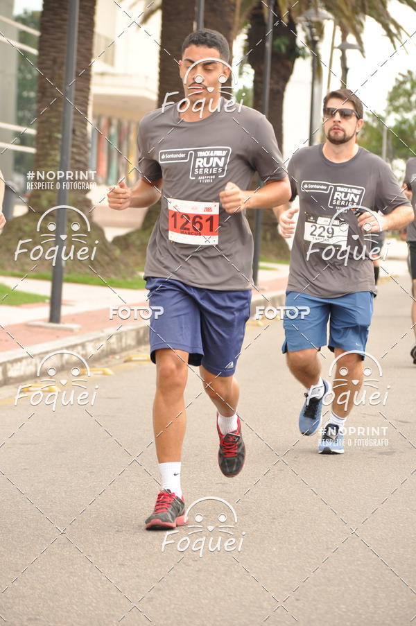 Buy your photos of the eventSantander Track&Field  Run Series - Shopping Vitria on Fotop