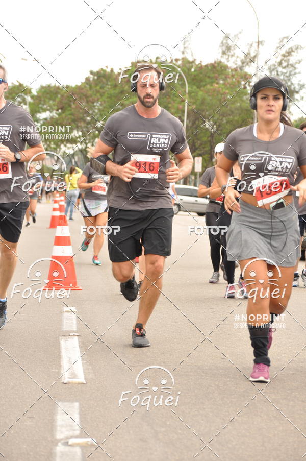 Buy your photos of the eventSantander Track&Field  Run Series - Shopping Vitria on Fotop