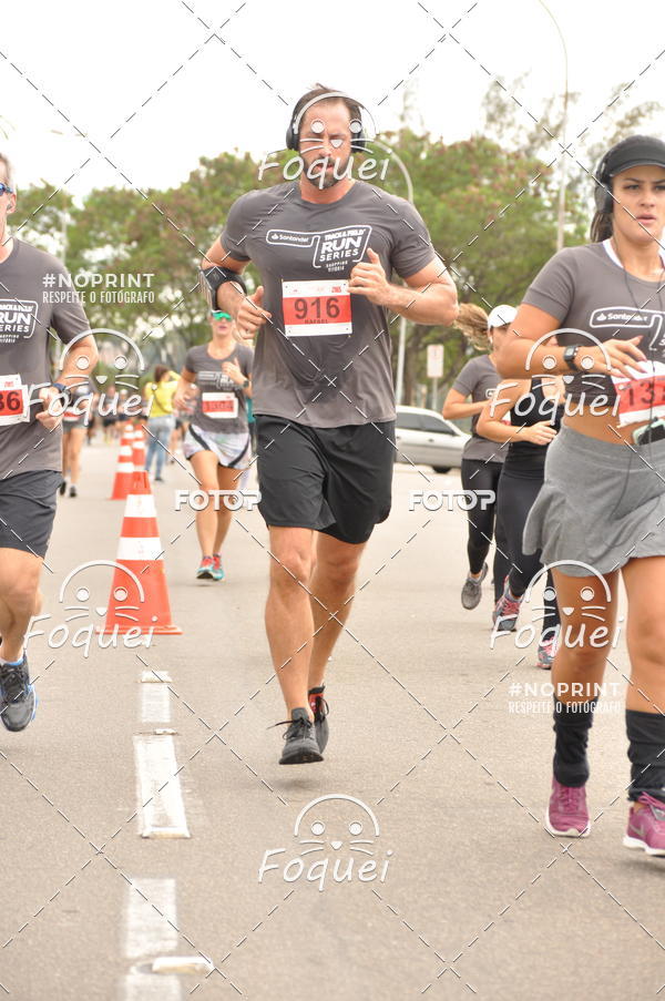 Buy your photos of the eventSantander Track&Field  Run Series - Shopping Vitria on Fotop