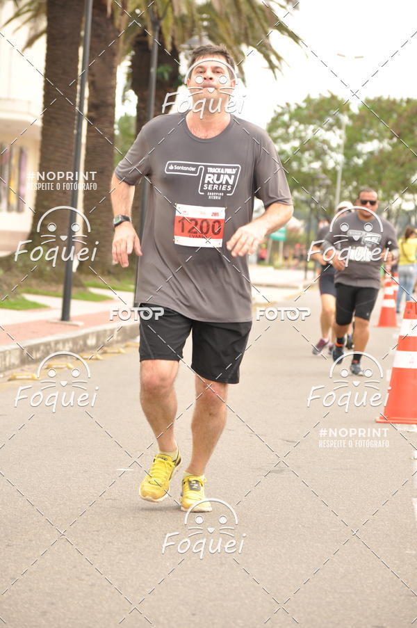 Buy your photos of the eventSantander Track&Field  Run Series - Shopping Vitria on Fotop