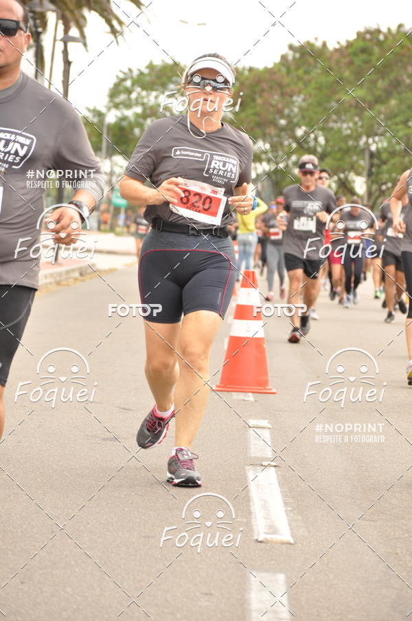 Buy your photos of the eventSantander Track&Field  Run Series - Shopping Vitria on Fotop