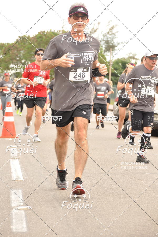 Buy your photos of the eventSantander Track&Field  Run Series - Shopping Vitria on Fotop