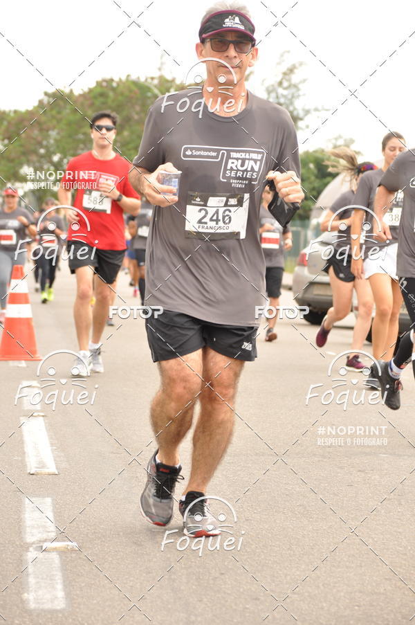 Buy your photos of the eventSantander Track&Field  Run Series - Shopping Vitria on Fotop