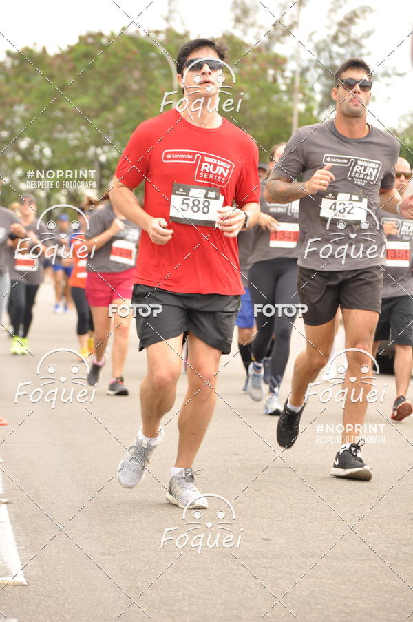 Buy your photos of the eventSantander Track&Field  Run Series - Shopping Vitria on Fotop