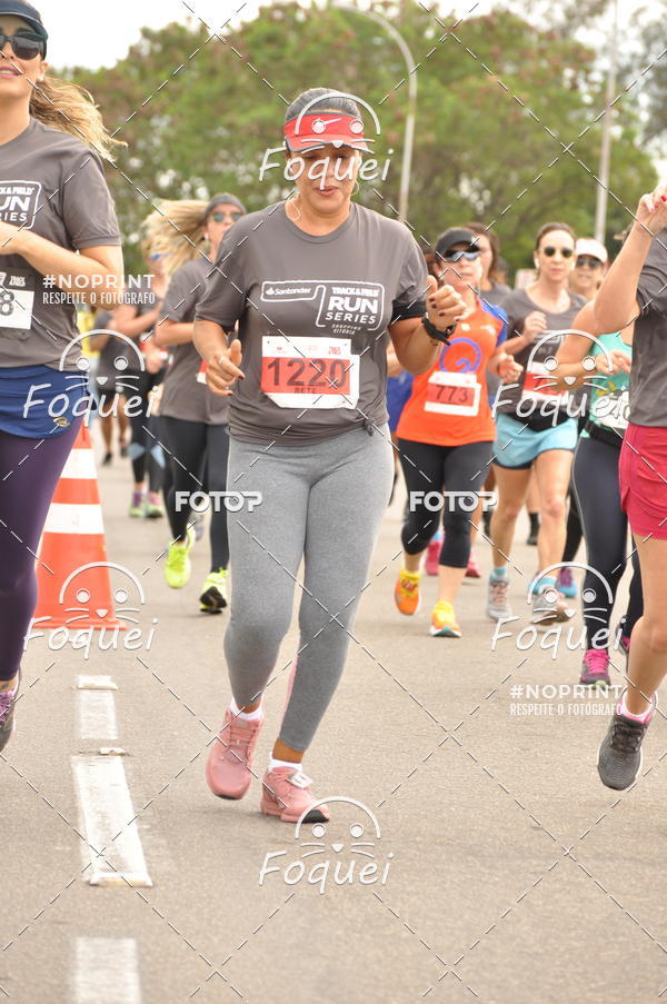 Buy your photos of the eventSantander Track&Field  Run Series - Shopping Vitria on Fotop