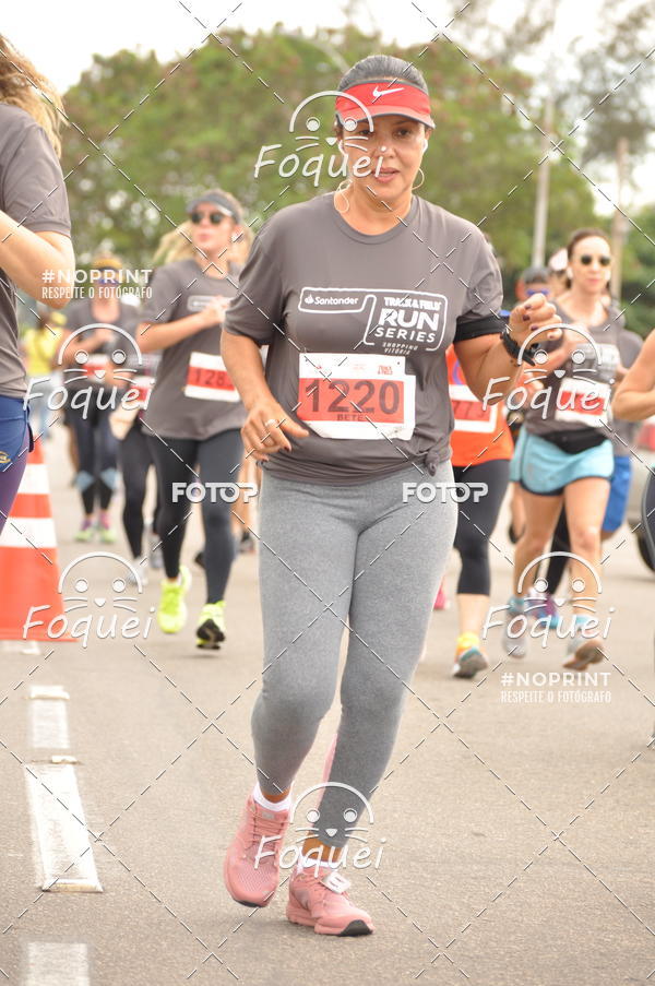 Buy your photos of the eventSantander Track&Field  Run Series - Shopping Vitria on Fotop