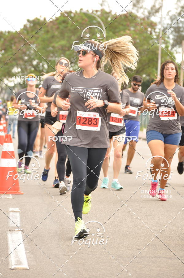 Buy your photos of the eventSantander Track&Field  Run Series - Shopping Vitria on Fotop