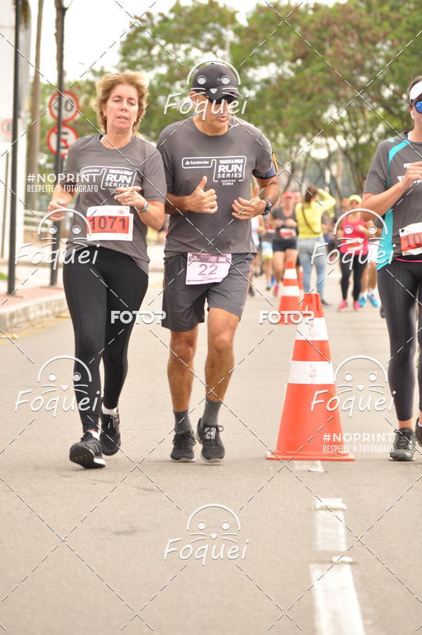 Buy your photos of the eventSantander Track&Field  Run Series - Shopping Vitria on Fotop