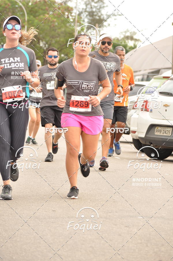 Buy your photos of the eventSantander Track&Field  Run Series - Shopping Vitria on Fotop