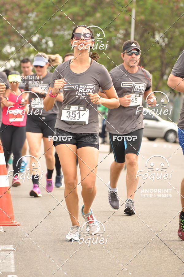 Buy your photos of the eventSantander Track&Field  Run Series - Shopping Vitria on Fotop