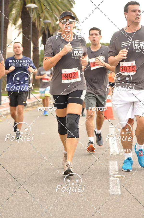 Buy your photos of the eventSantander Track&Field  Run Series - Shopping Vitria on Fotop