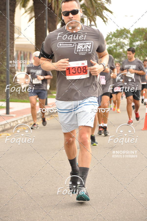 Buy your photos of the eventSantander Track&Field  Run Series - Shopping Vitria on Fotop