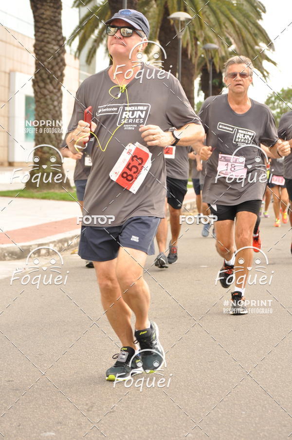 Buy your photos of the eventSantander Track&Field  Run Series - Shopping Vitria on Fotop