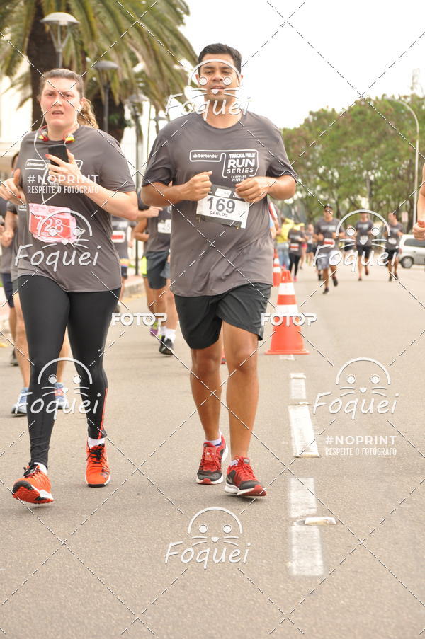 Buy your photos of the eventSantander Track&Field  Run Series - Shopping Vitria on Fotop