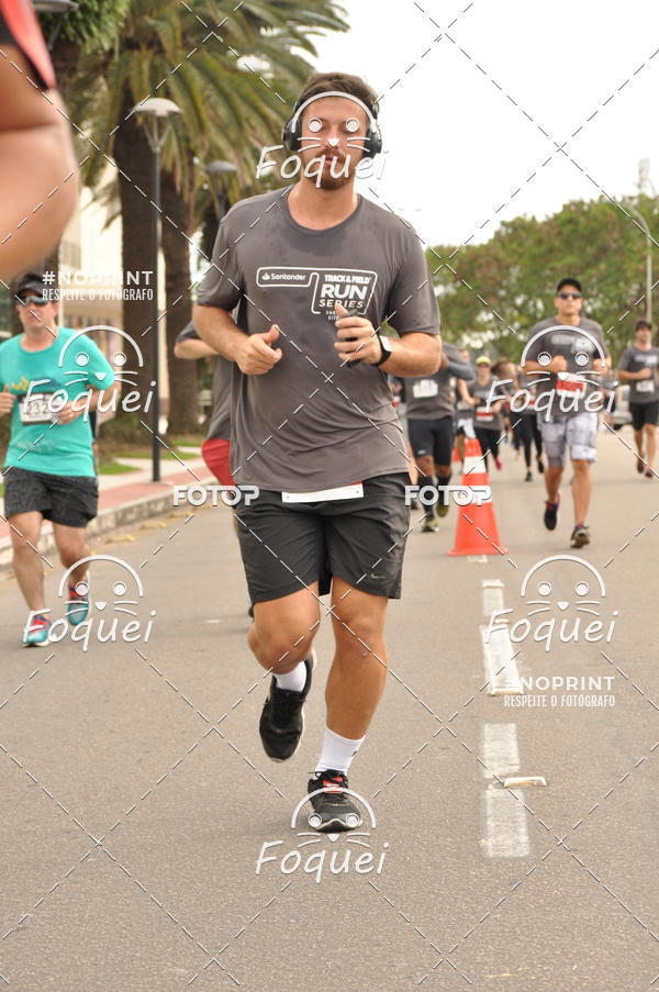 Buy your photos of the eventSantander Track&Field  Run Series - Shopping Vitria on Fotop