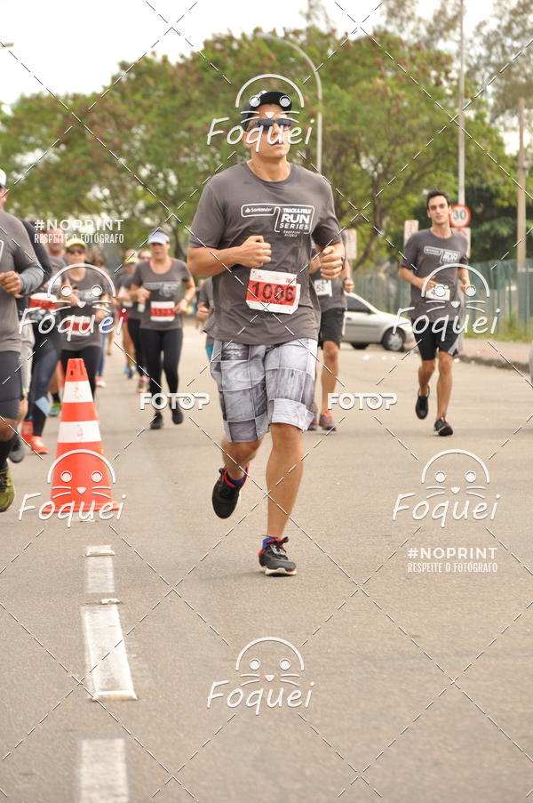 Buy your photos of the eventSantander Track&Field  Run Series - Shopping Vitria on Fotop