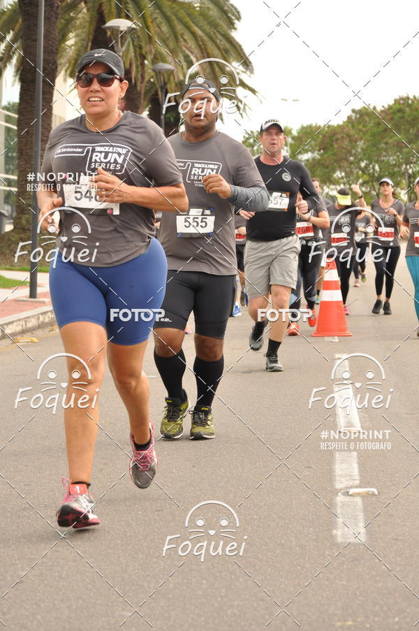 Buy your photos of the eventSantander Track&Field  Run Series - Shopping Vitria on Fotop