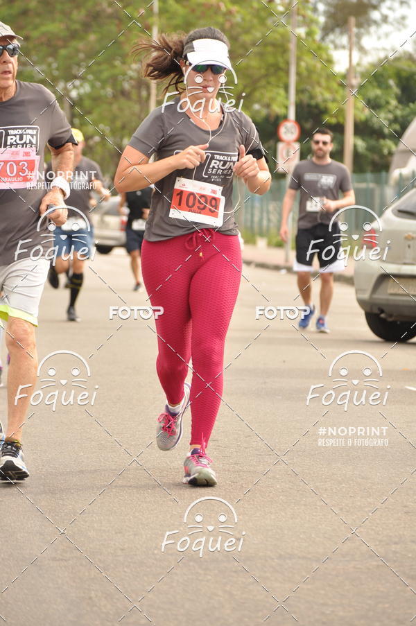 Buy your photos of the eventSantander Track&Field  Run Series - Shopping Vitria on Fotop