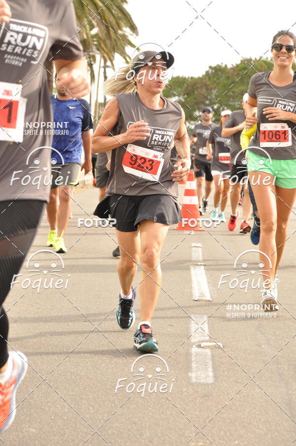 Buy your photos of the eventSantander Track&Field  Run Series - Shopping Vitria on Fotop