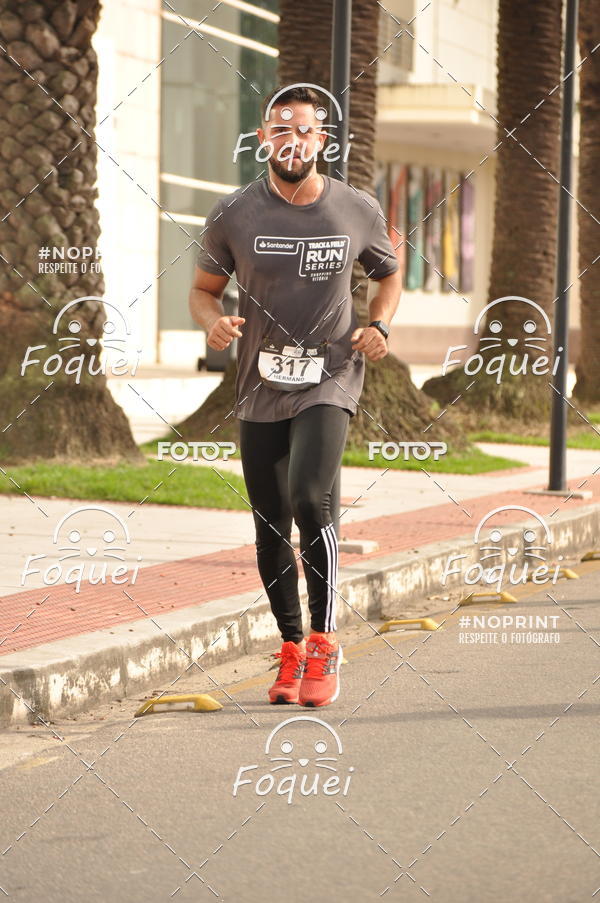 Buy your photos of the eventSantander Track&Field  Run Series - Shopping Vitria on Fotop