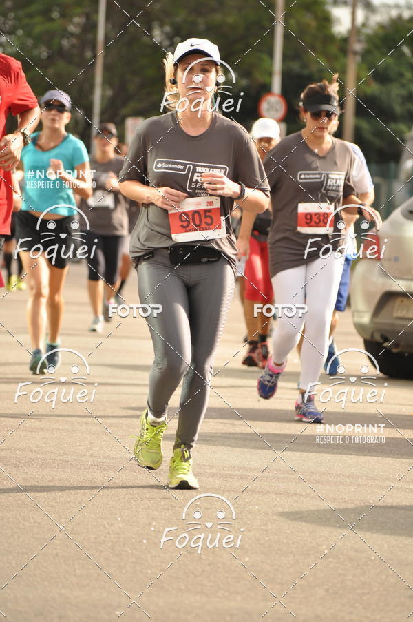 Buy your photos of the eventSantander Track&Field  Run Series - Shopping Vitria on Fotop