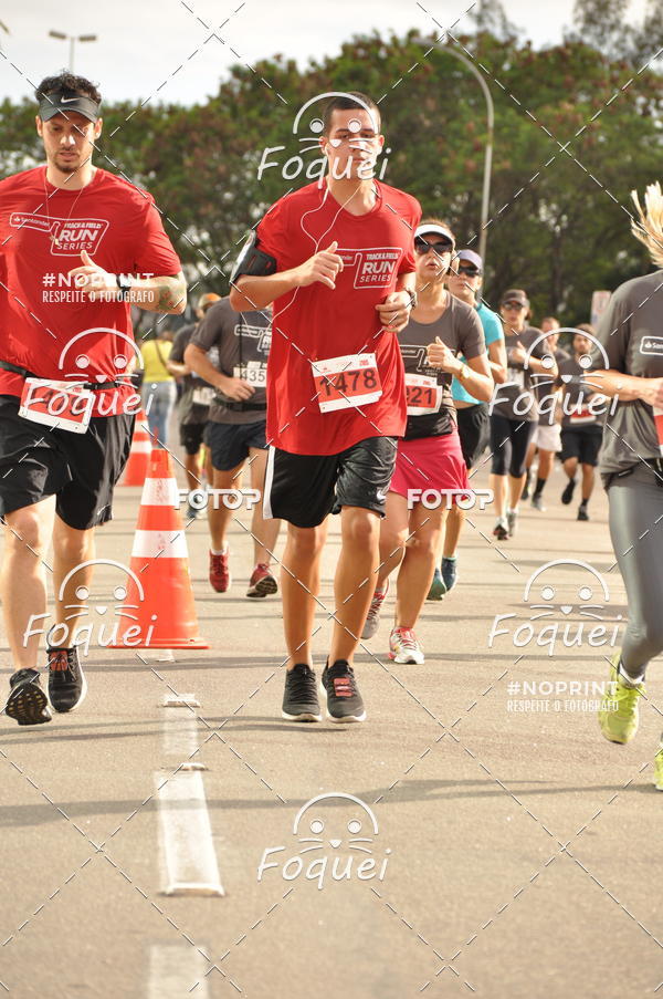 Buy your photos of the eventSantander Track&Field  Run Series - Shopping Vitria on Fotop
