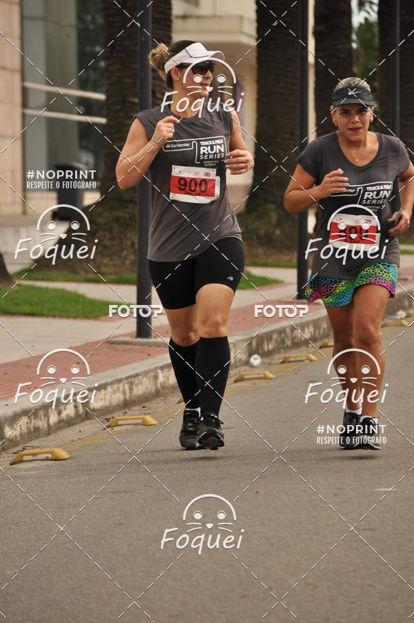Buy your photos of the eventSantander Track&Field  Run Series - Shopping Vitria on Fotop